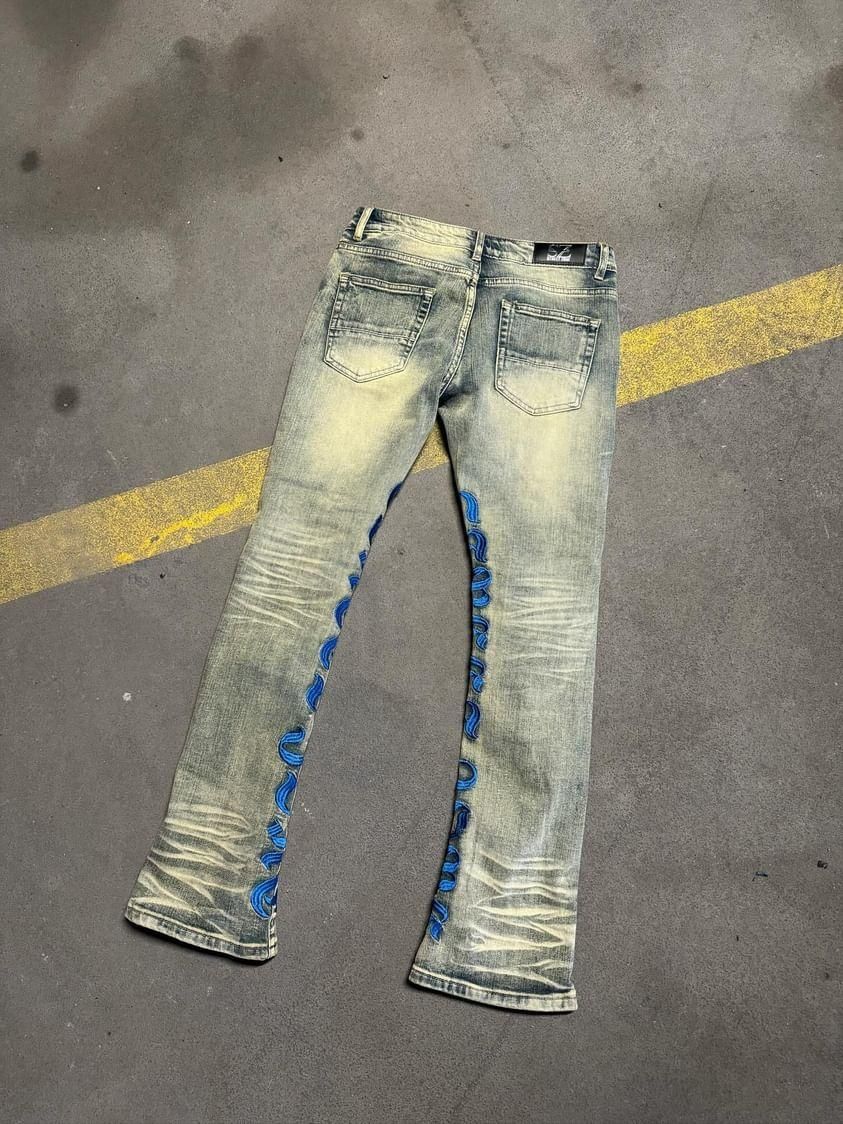 STREET ZONE blue flared jeans