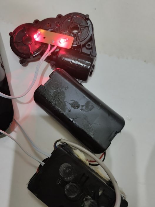 Моторчик с аккумулятором