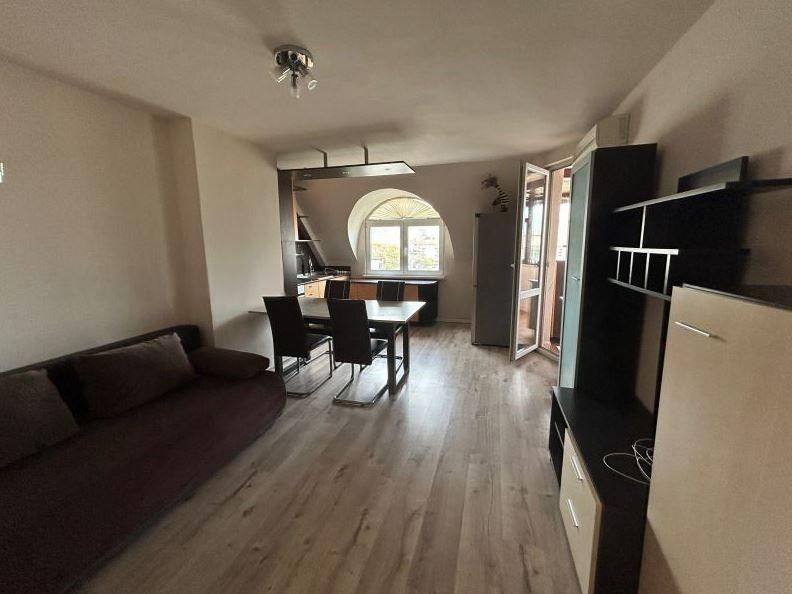 Тристаен апартамент, под наем, Автогара