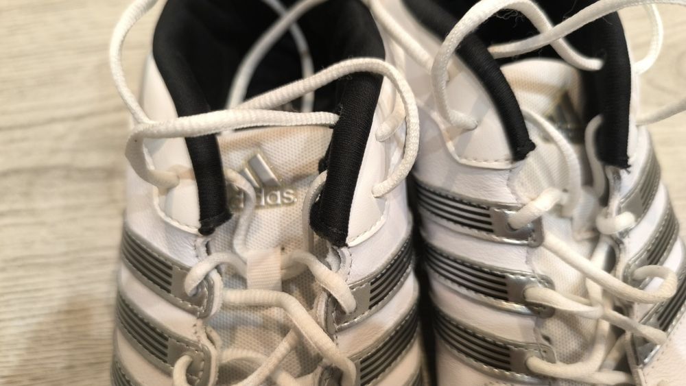 Маратонки Адидас естествена кожа номер 43.1/3