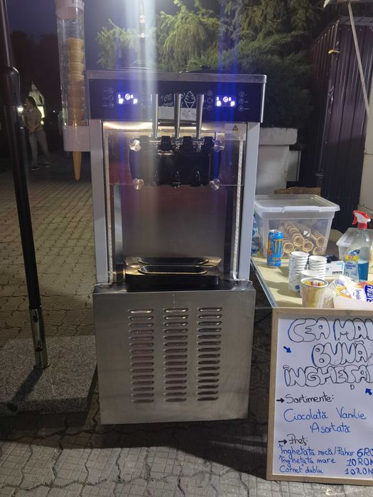 Masina de Inghetata Soft - Vevor (Noua) (Outdoor/Indoor) 34-44 L/H