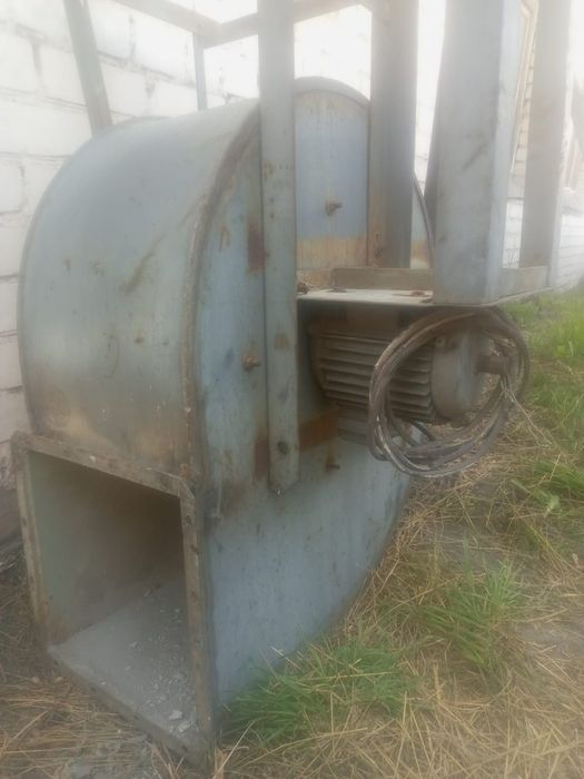 Продам вытяжку вентилятор