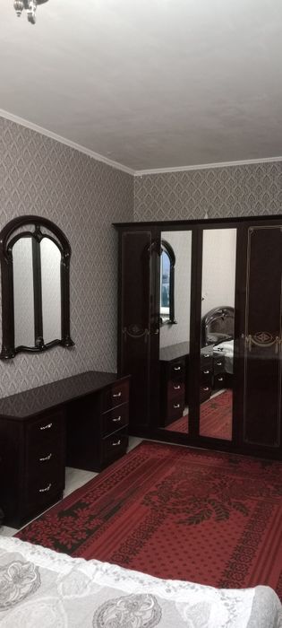 Продам спальный гарнитур