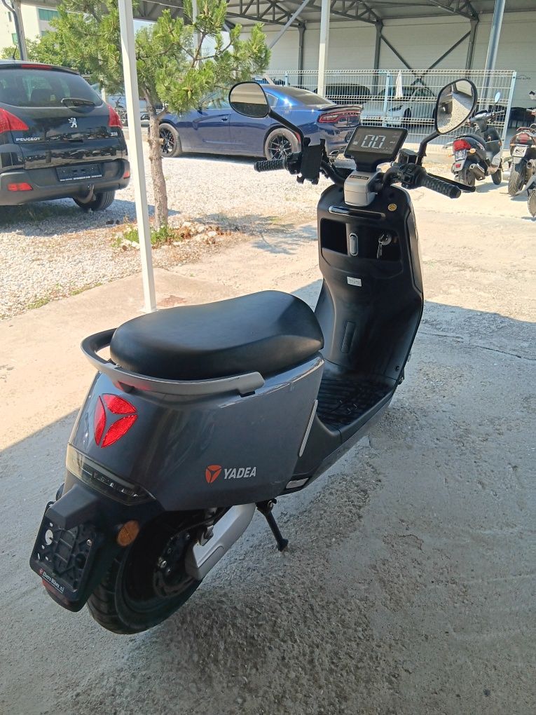 Електрически Скутер Yadea G5