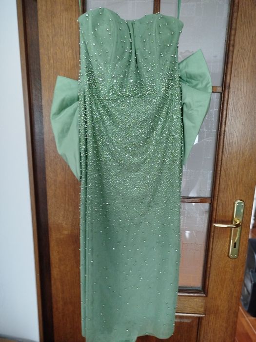 Rochie eleganta pentru diferite evenimente