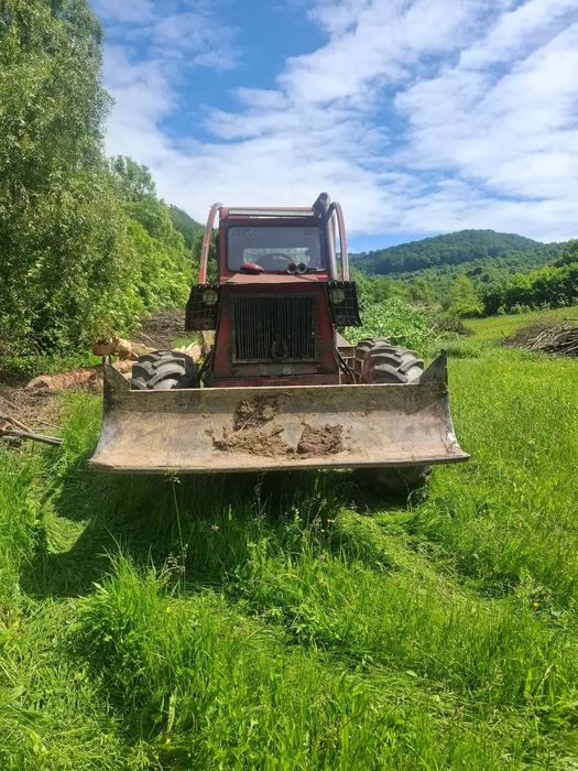 Vând sau schimb taf cu tractor forestier