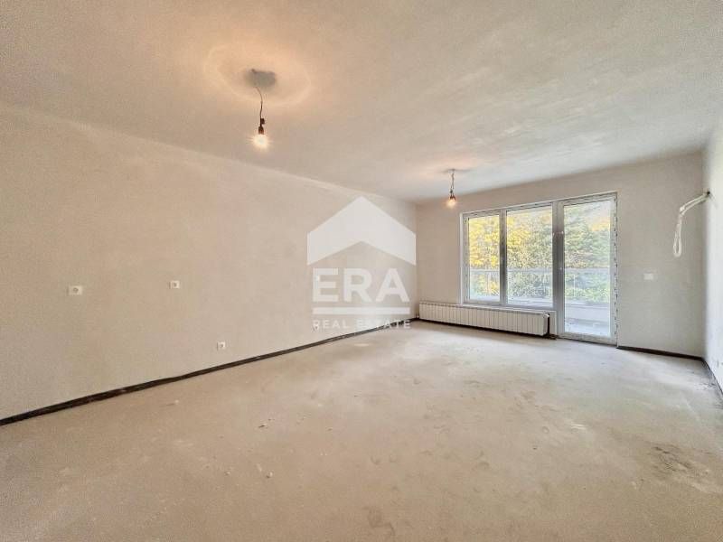 Продава се Тристаен апартамент в София, Бояна - 117 кв.м за 2023 €/кв.м - Снимка #1