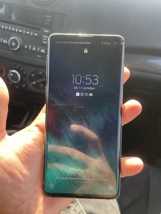 I phone se Samsung s10 Samsung gusto 3 sotiladi