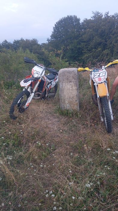 Vând cross Suzuki RM 250 2t Powervalve perfect funcțional