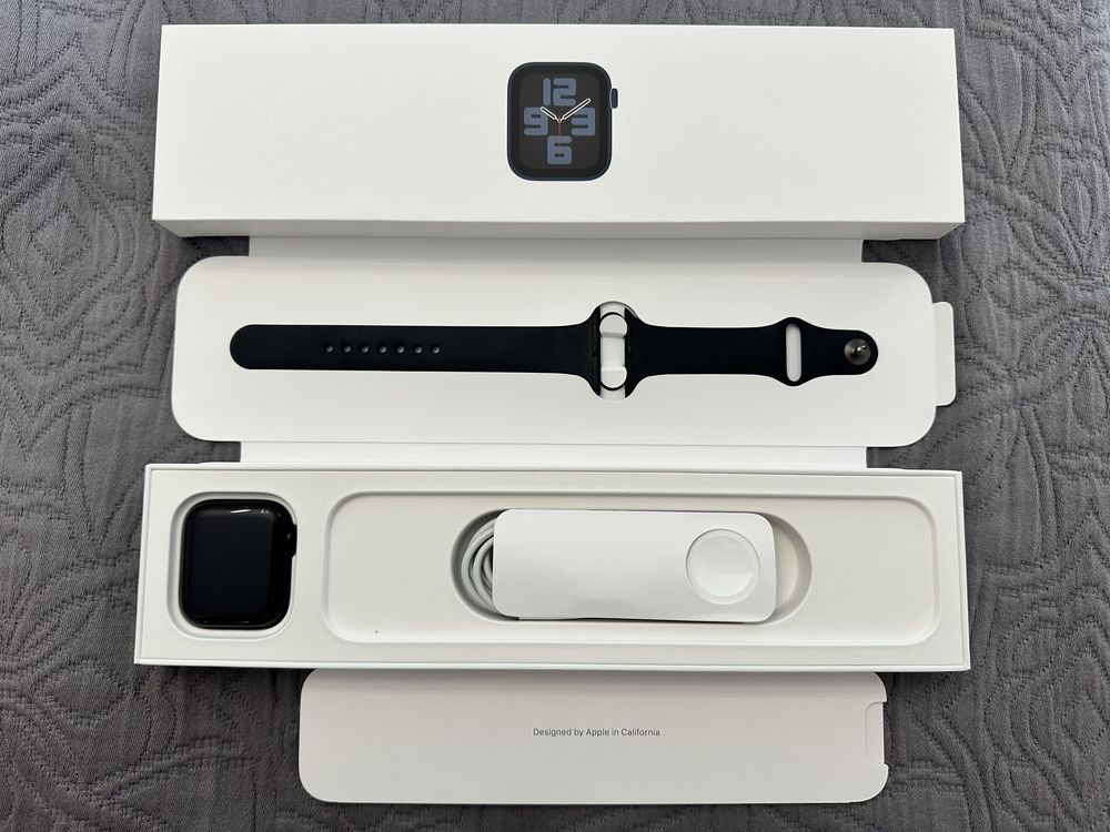 Продам apple watch SE (2nd Gen) 44 mm