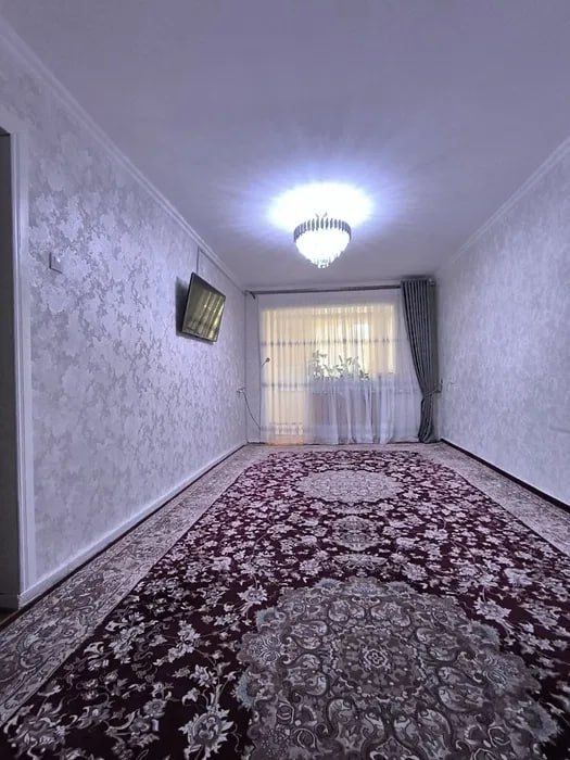 БИЙ Продается квартира Мирзо Улугбек 2/4/4 55м2 ор гостиница Саёхат