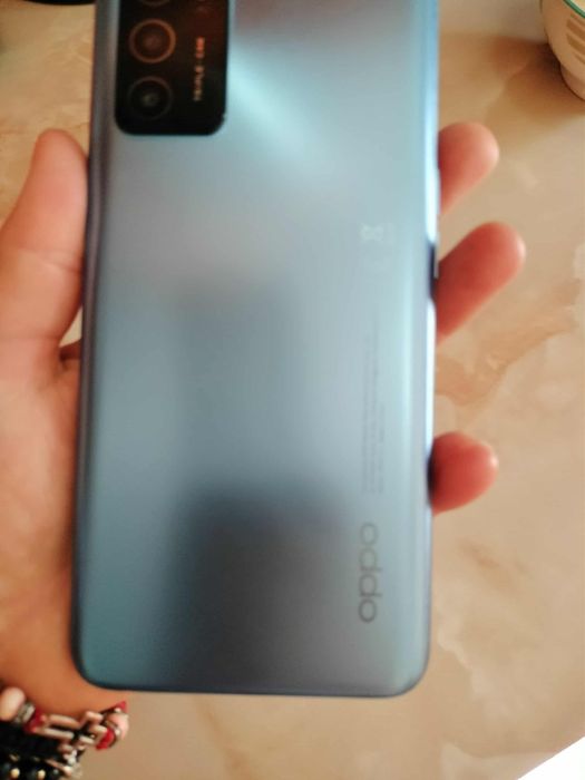 Vând telefon oppo