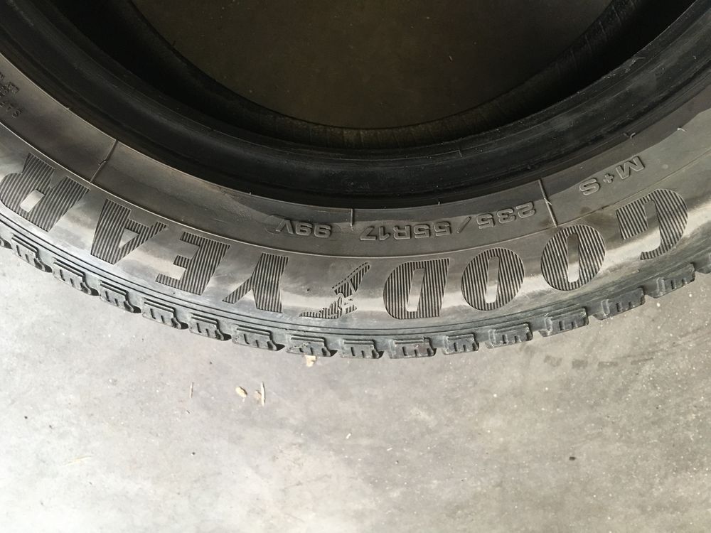 Летни гуми Goodyear 235/ 55R17 SUV 4x4