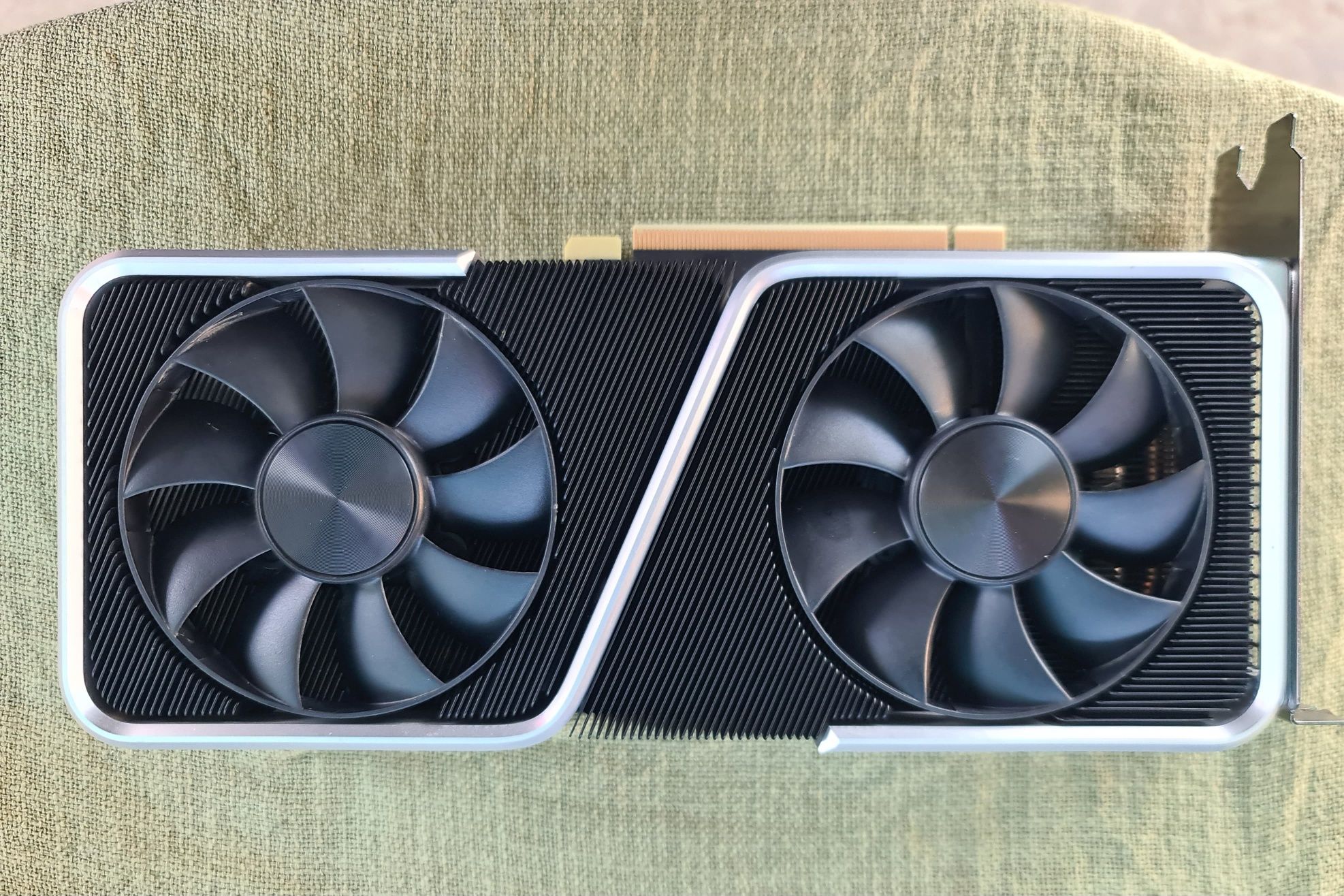 Placa video Geoforce RTX 3060 Ti founders edition