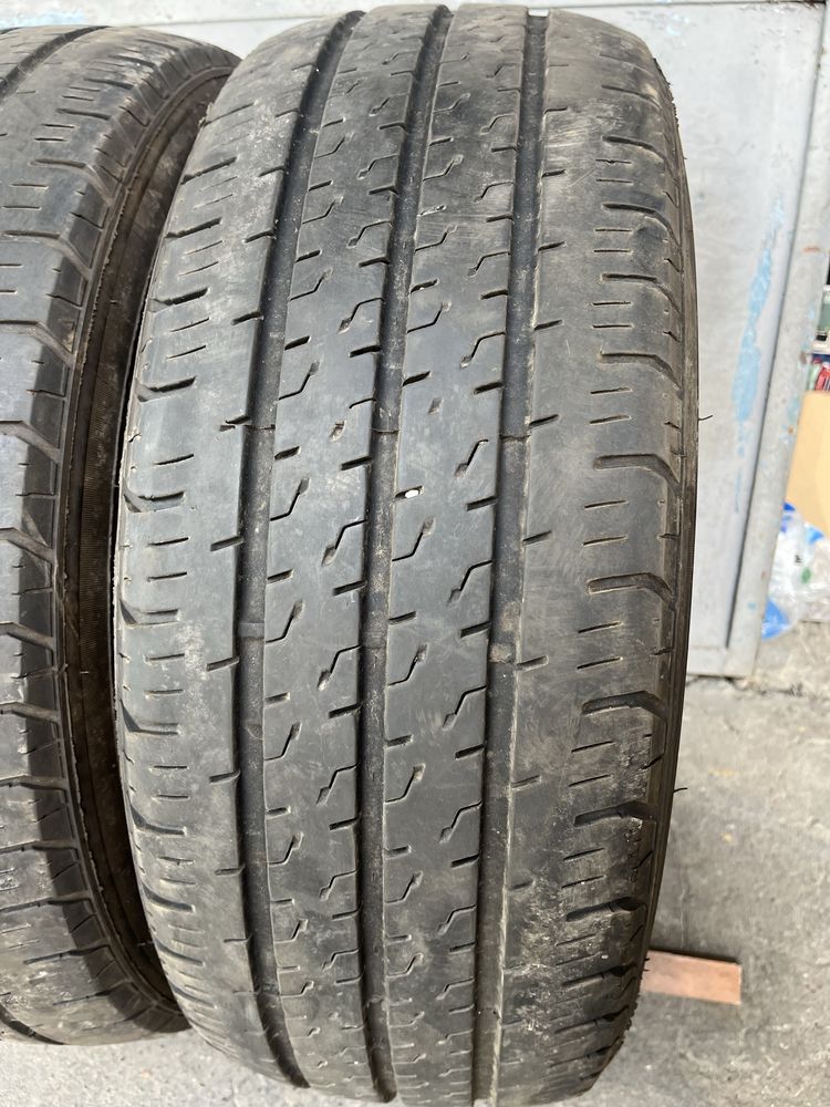 2 бр. гуми за бус 235/65/16C Massimo DOT 1324 6 mm