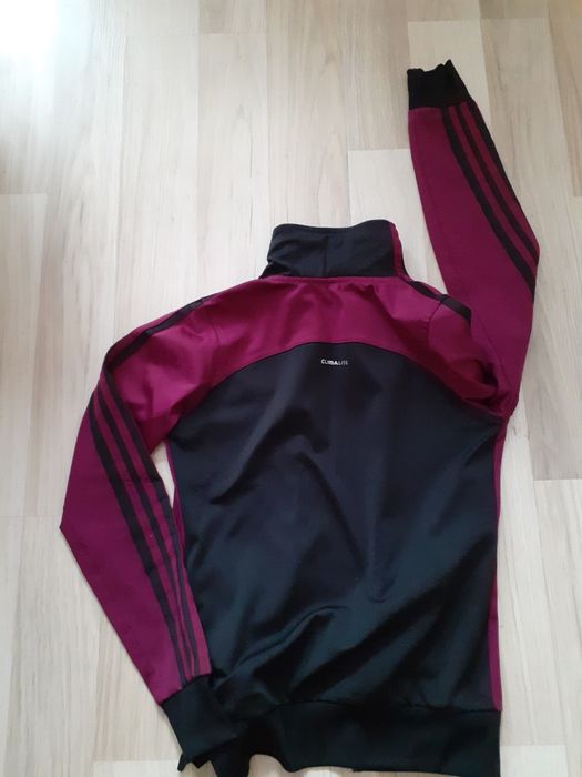 Дамски спортни екипи,панталони и горнища