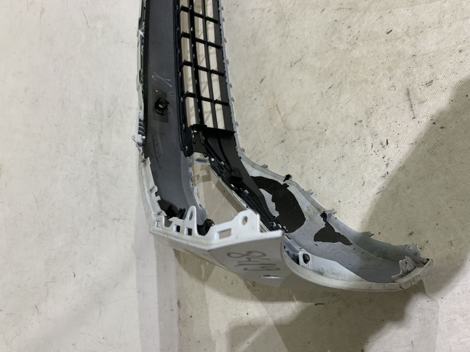 Bara fata VW Passat B8, facelift, 2019, 2020, 2021, 2022, 2023, cod origine OE 3G0807221E, cu gauri pentru senzori de parcare (6).