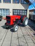 Tractor universal 445 v vr viticol