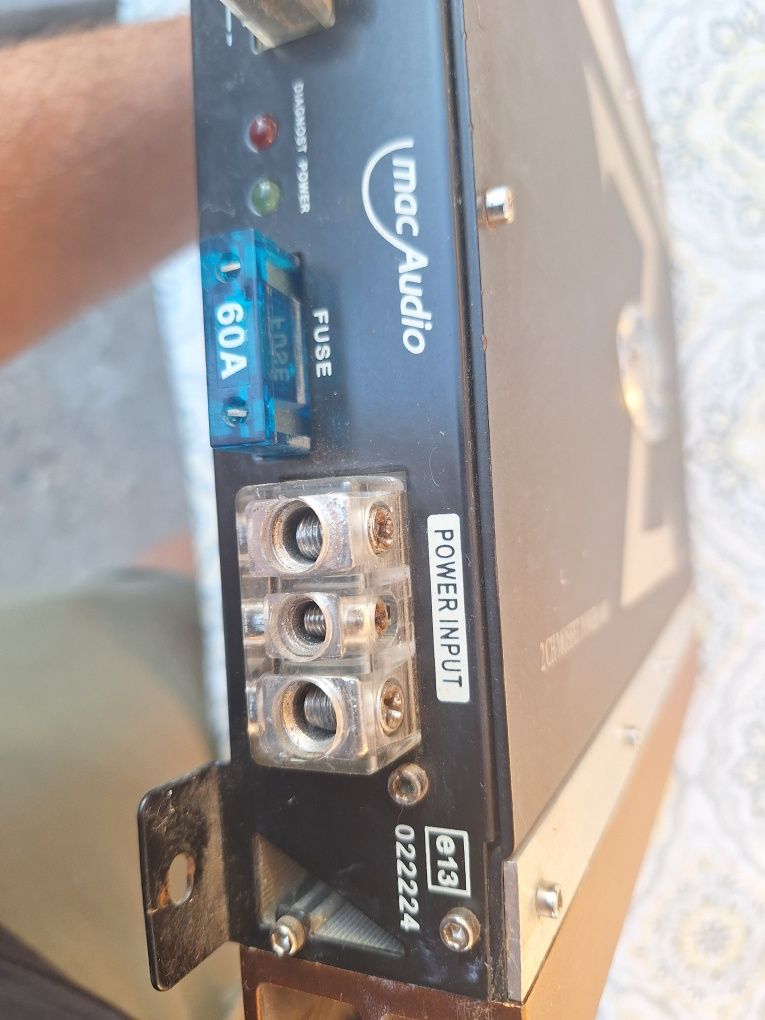 Amplificator auto Mac Audio 600 RMS