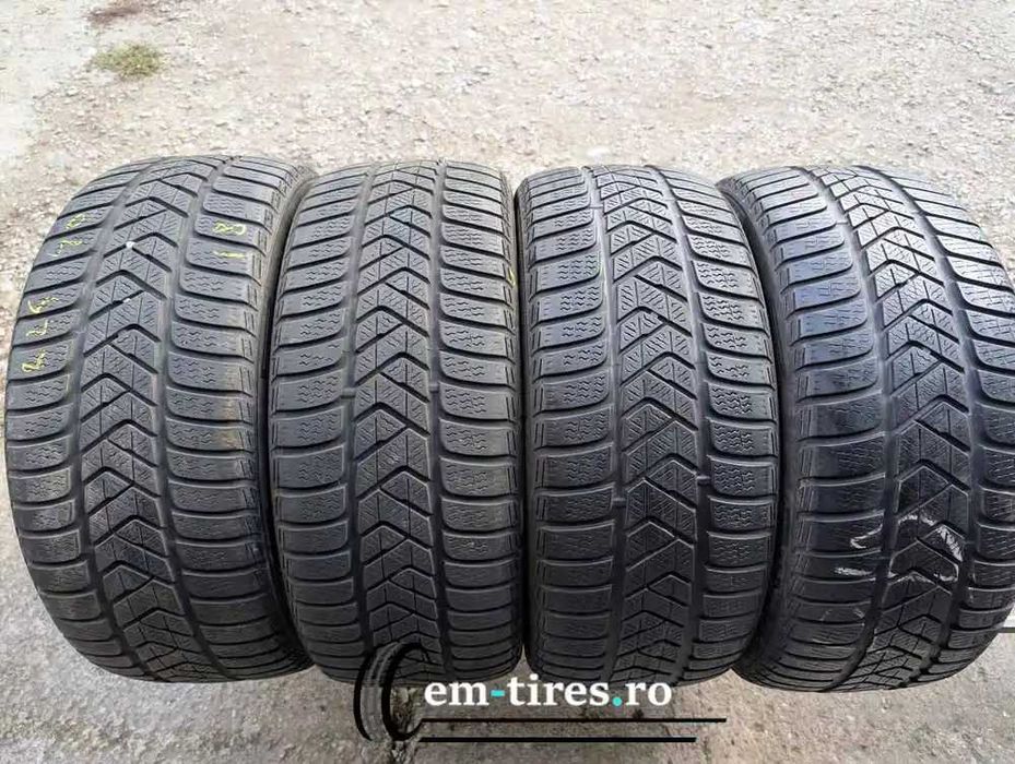 SET 4 Anvelope Iarna 225/40 R18 PIRELLI Sottozero 3 92V