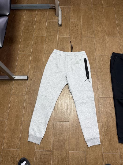 Nike tech fleece чисто нов!!!