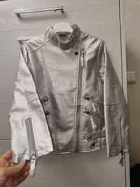 Продается детская куртка 7-9 лет, 130, возможно доставка, зв и смс тг.