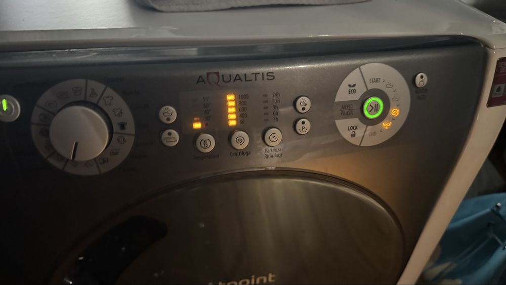 Пералня Hotpoint Ariston Aqualtis AQ83L 09IT на части