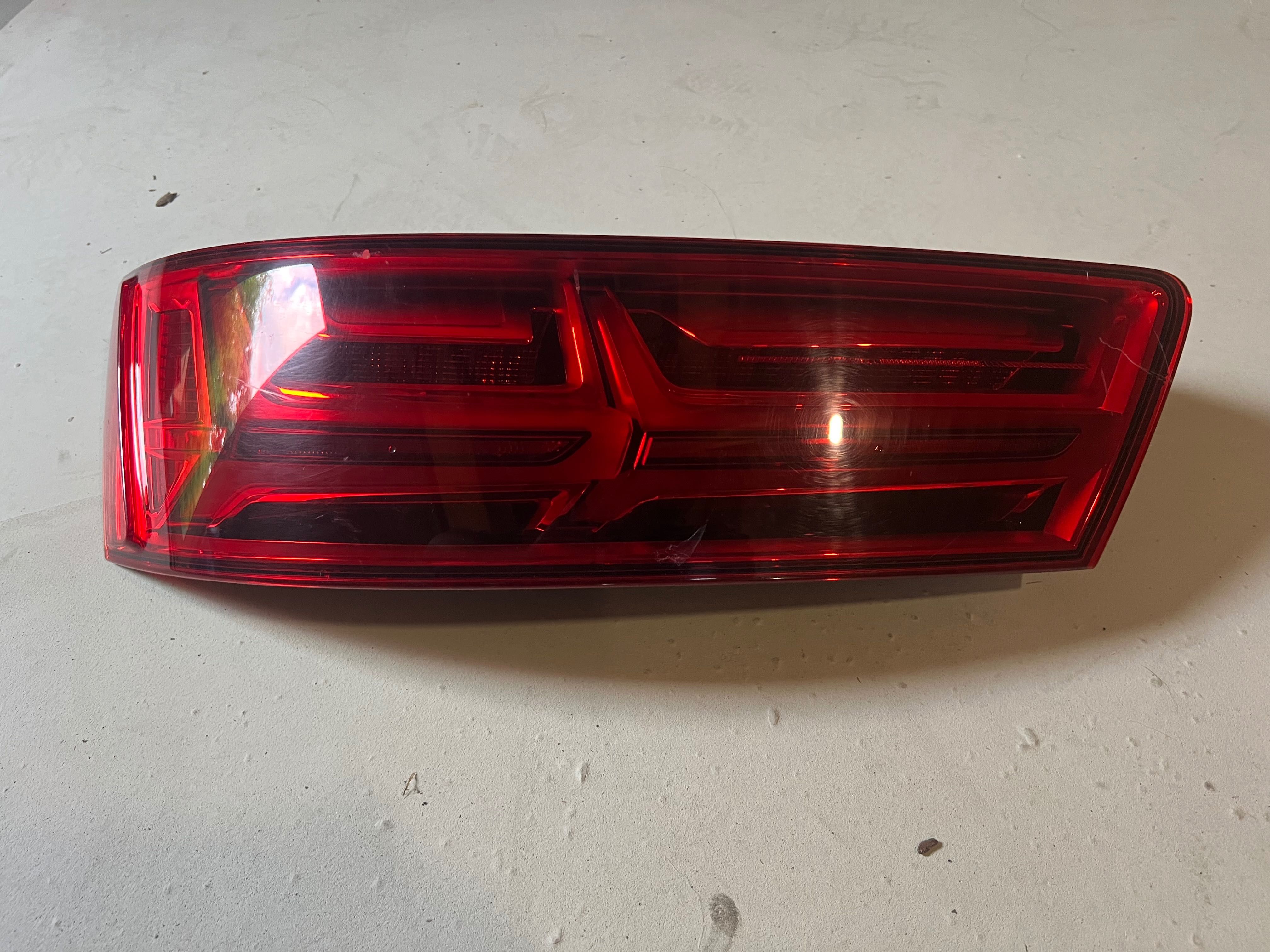 Ляв стоп Audi Q7 от 2016 до 2019, амееика