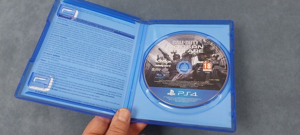 Call of Duty / Modern Warfare - PS4