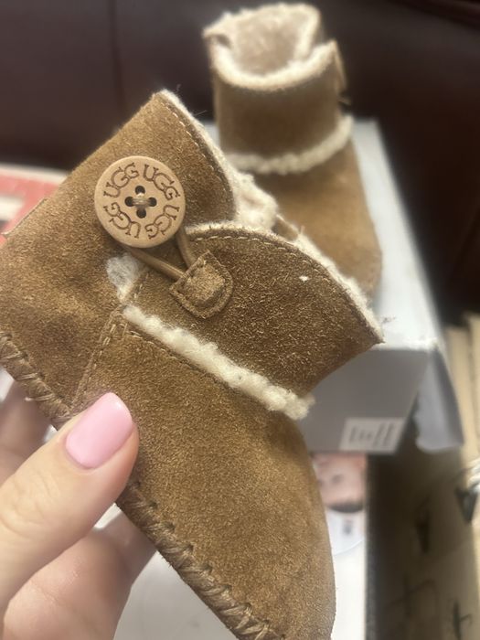 UGG Ботушки 6-12 м
