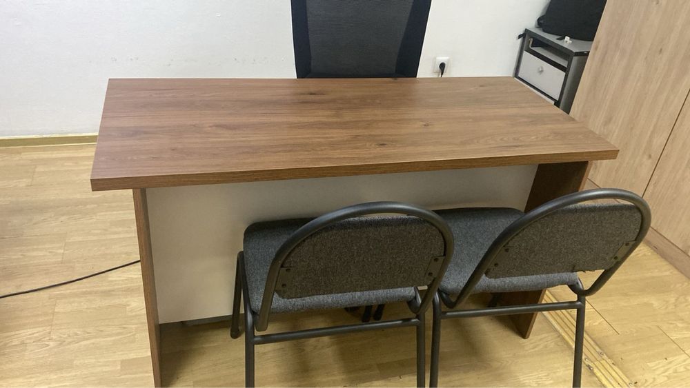 Продам стол для офиса