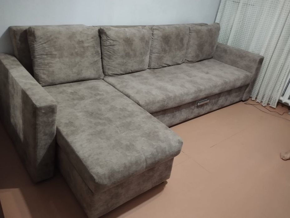 Продам диван в хоршем состояний покупали дорого не пользовались толком