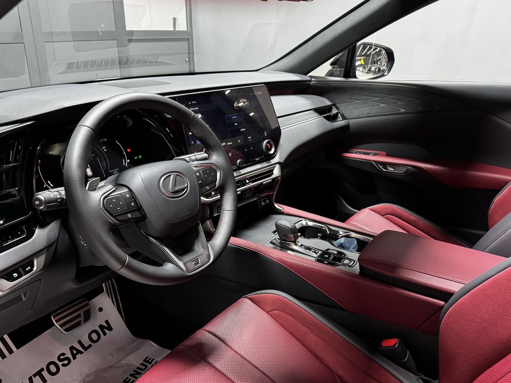 Продается Lexus RX500h AWD