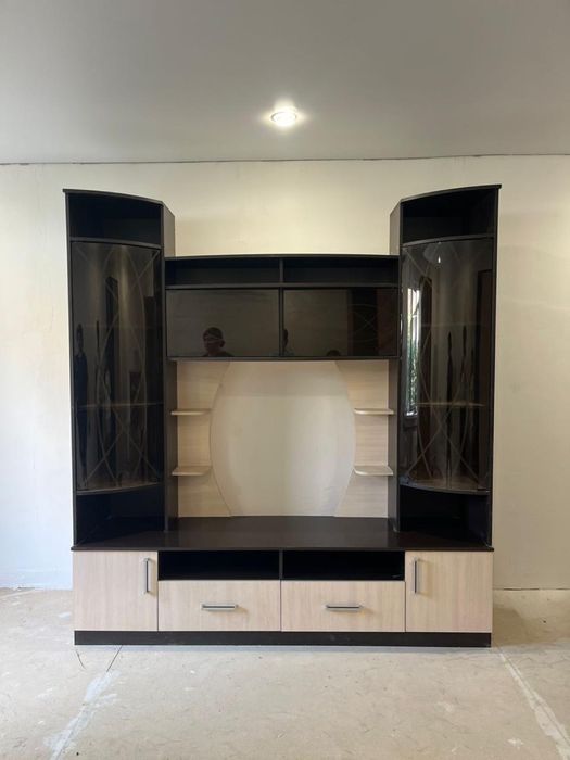 Продам стенку в харошем сосстояние