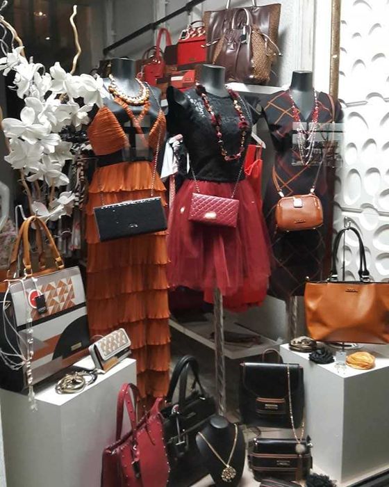 ИЗГОДНО Дамски дрехи ликвидация