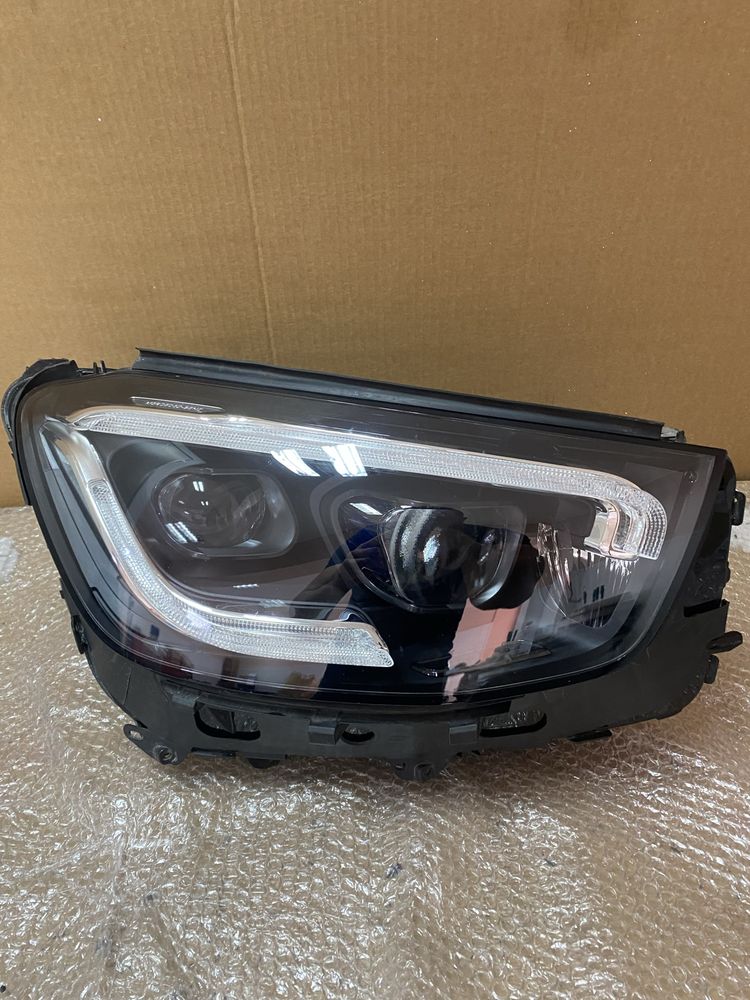 Far dreapta Mercedes glc facelift multibeam led
