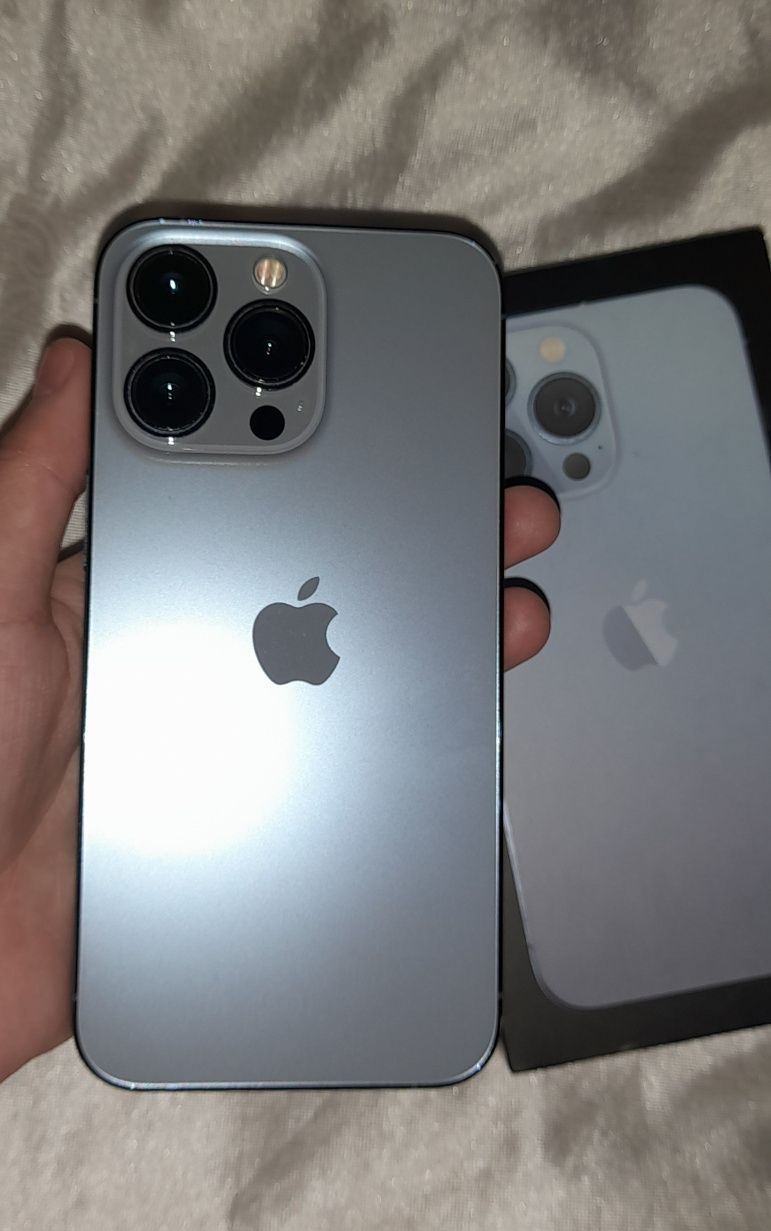iPhone 13pro Srochno sotiladi