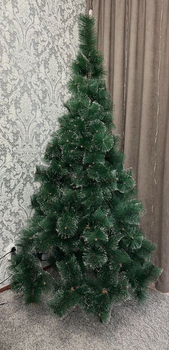 Продам елку 180см