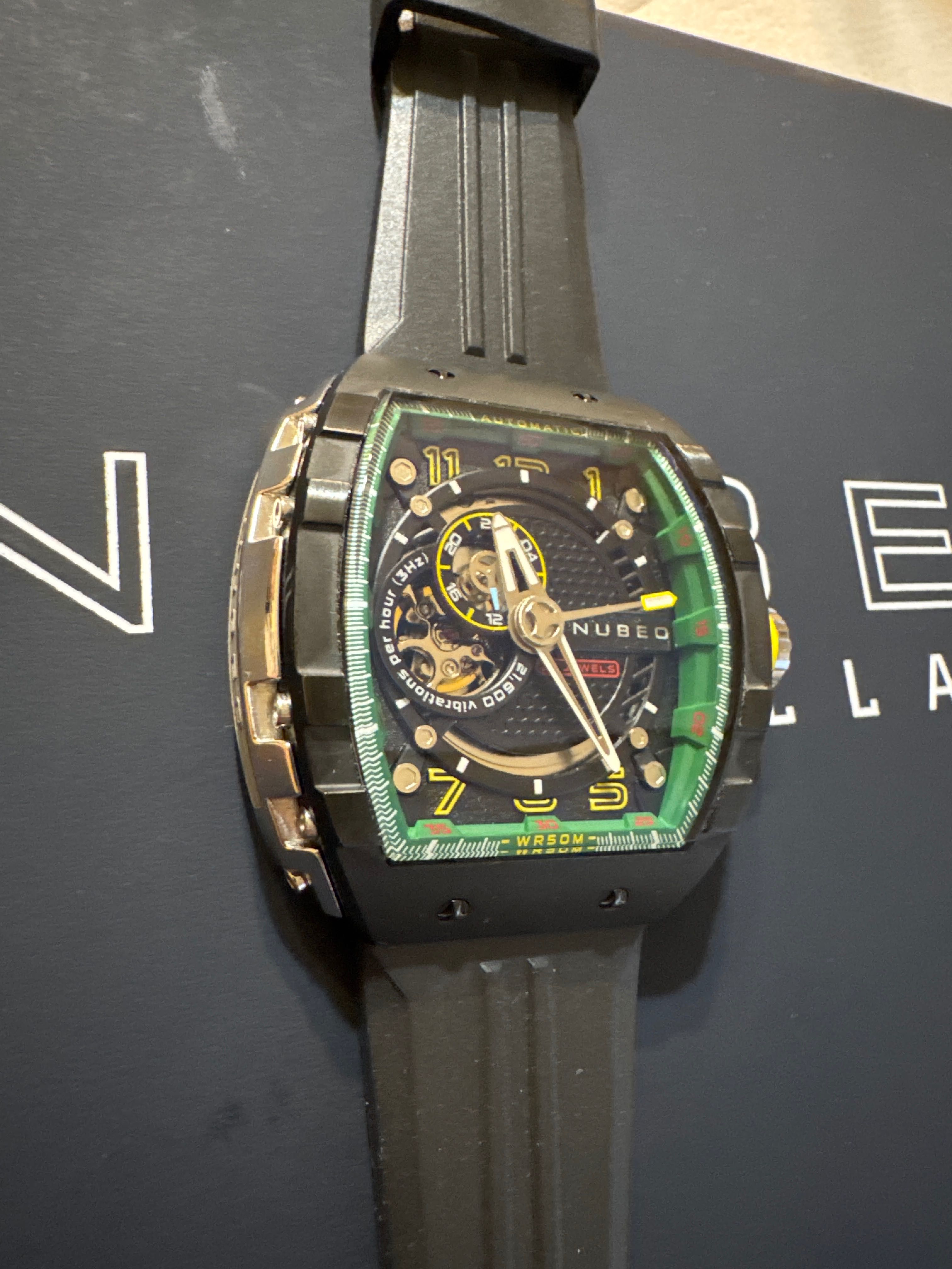 Nubeo Magelan automatic