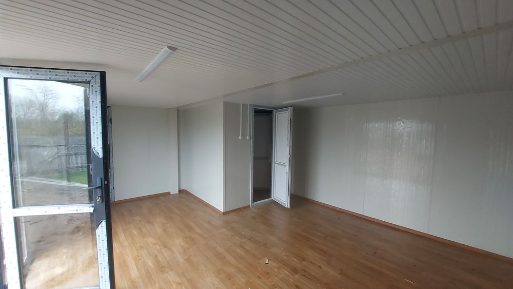 Vand container tip magazin