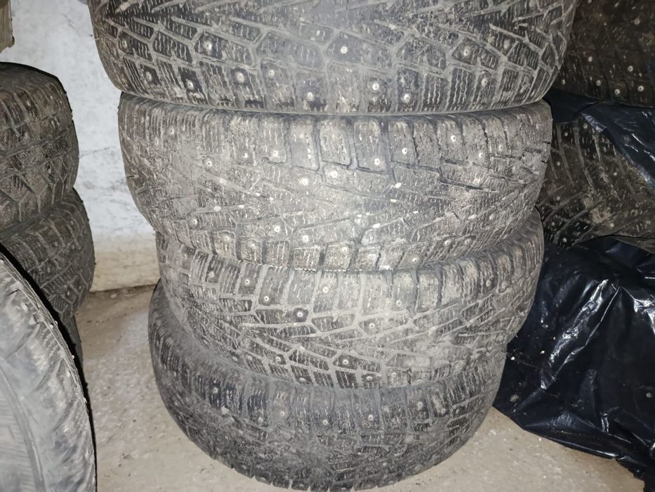 Продам шины зимние