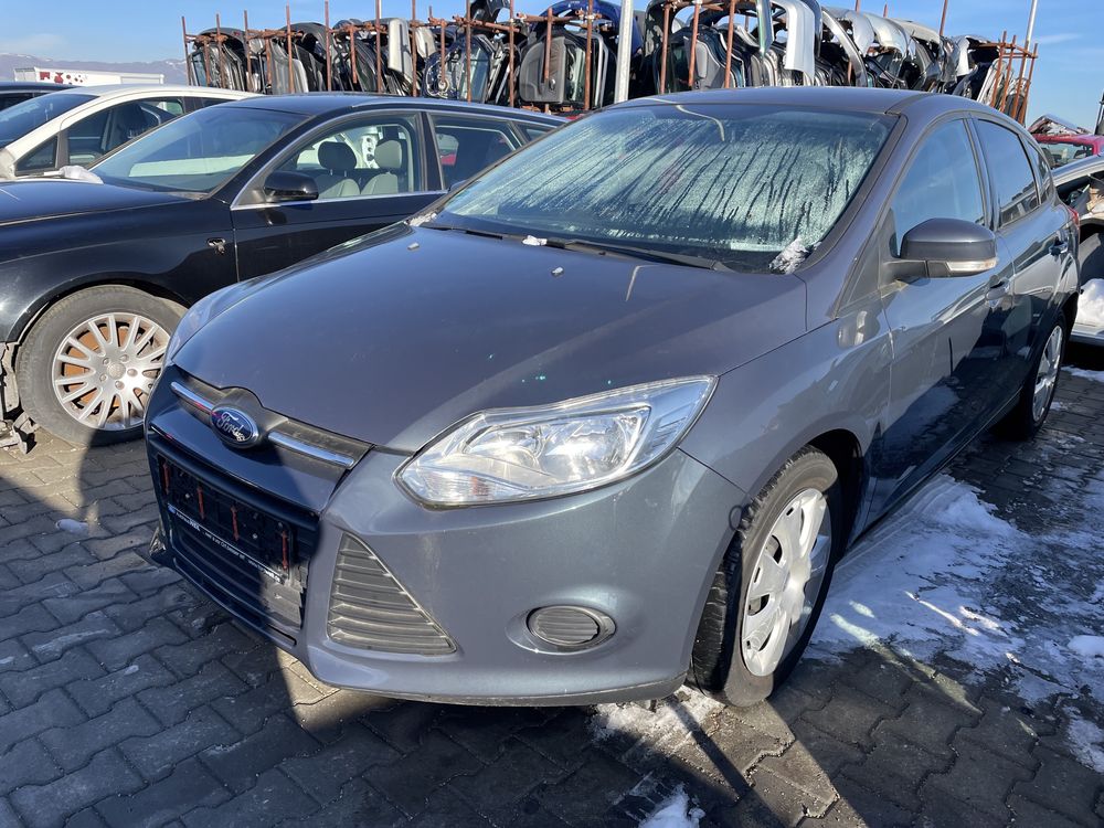 Ford Focus 1.0/2013г,На части