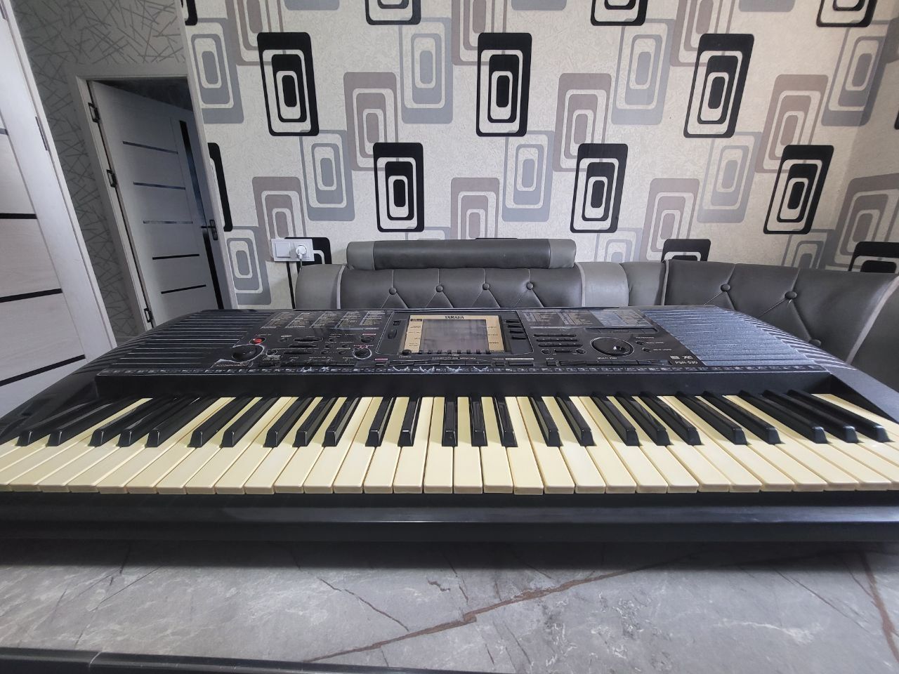 Yamaha PSR 530 срочно сотилади