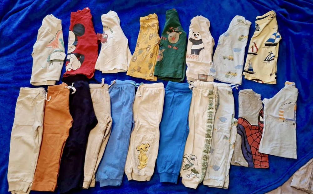 Lot hainute baietel marimea 92-98