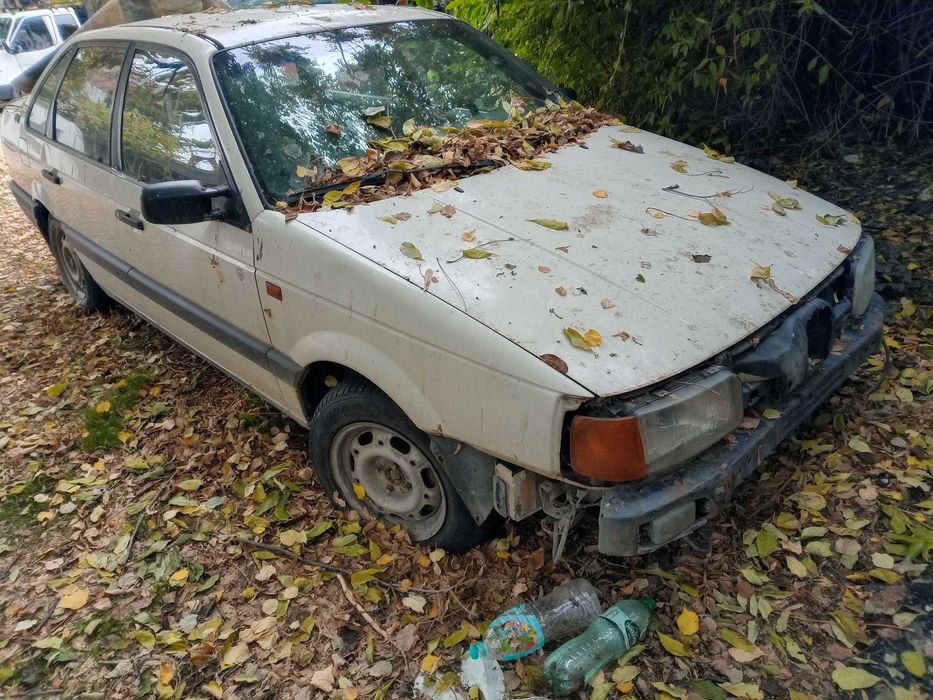 VW PASSAT продава се на части