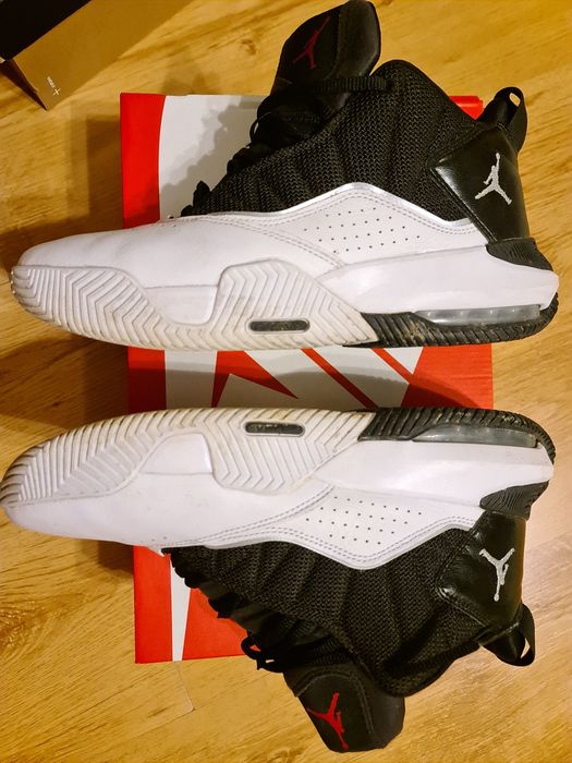 Jordan Stay Loyal 43|9.5 US