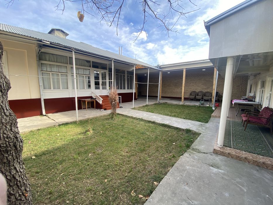 Продаю свой дом 4 соток в районе Юнусабад ориентир Телебашня