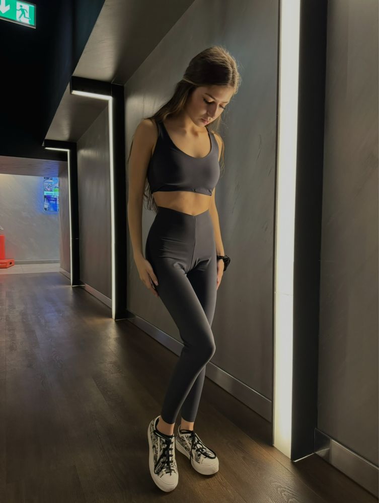 Сет от клин и спортен сутиен OYSHO