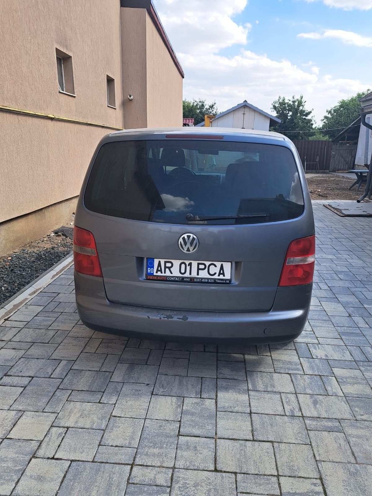 Vand touran 2.0 136 cp