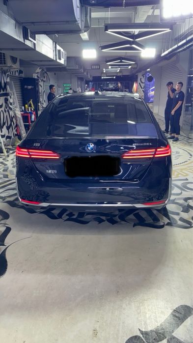 BMW I 5 35 L Full   Qora Rang  Natariuska Tayyor